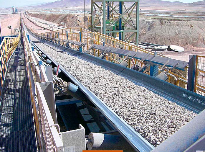 江蘇皮帶輸送機輸送砂石