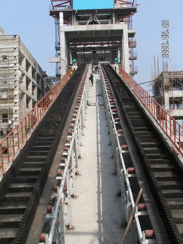 江蘇礦用大傾角輸送機