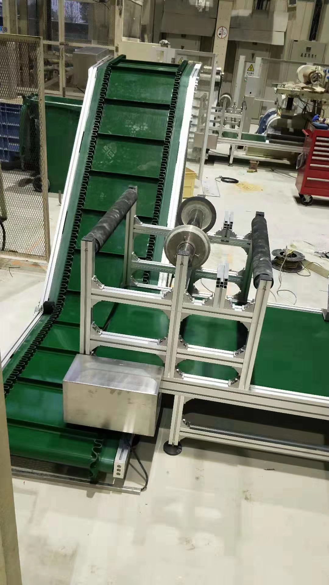 擋板遼寧皮帶輸送機.jpg